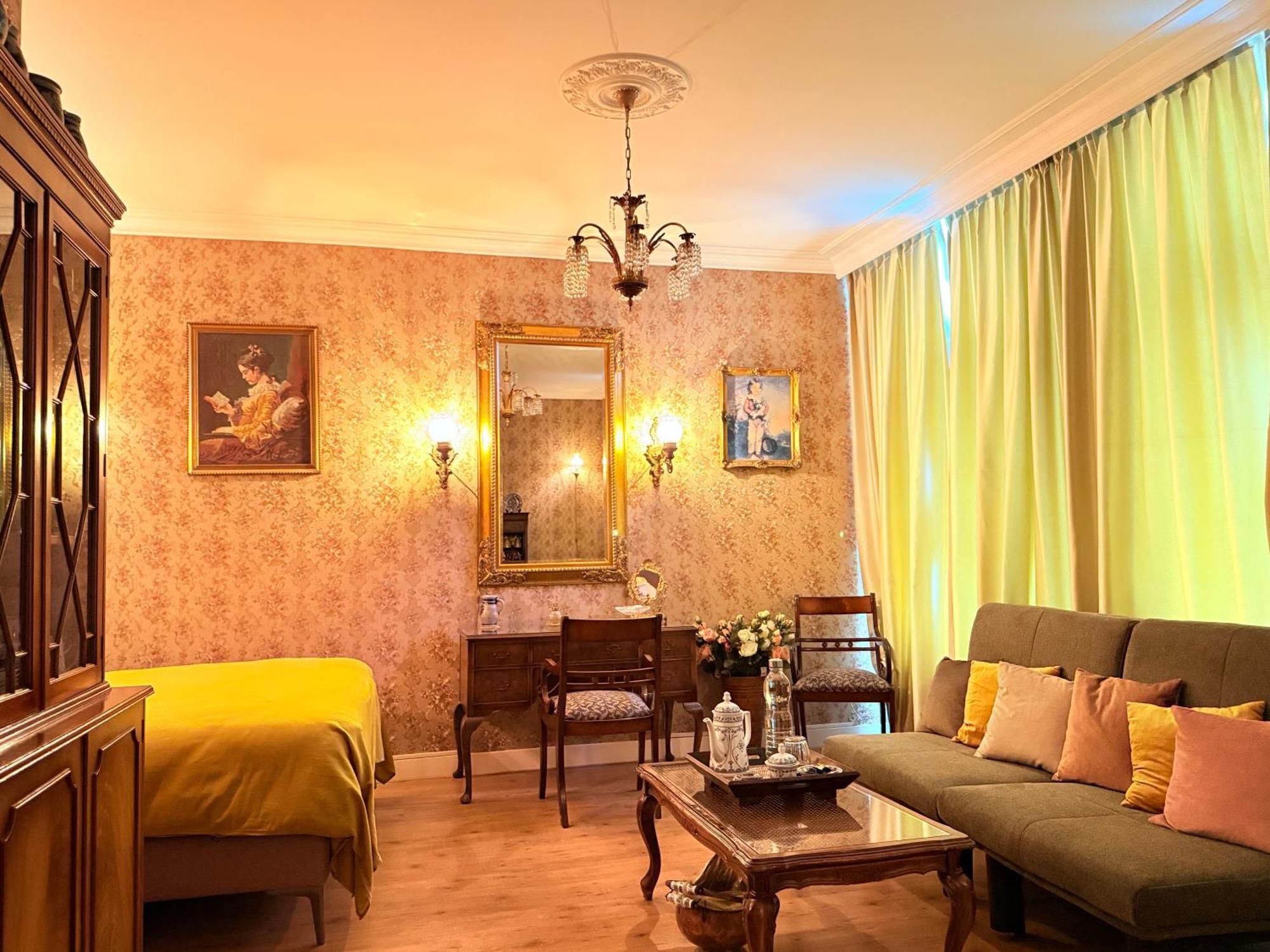 Luxurious Classical Dutch Styled Room In City Centre Of The Hague - Home Stay Dış mekan fotoğraf